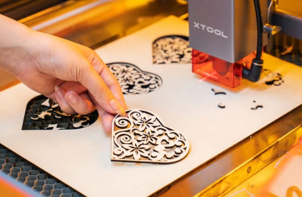 5 Things to consider when buying a Laser Cutting Machine